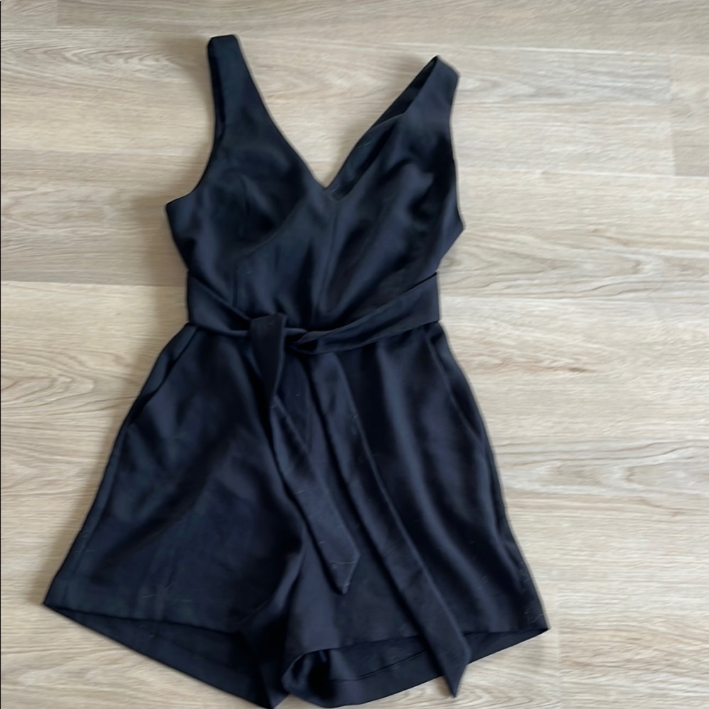 Aritzia Wilfred Ecoulement Black Romper Size 10